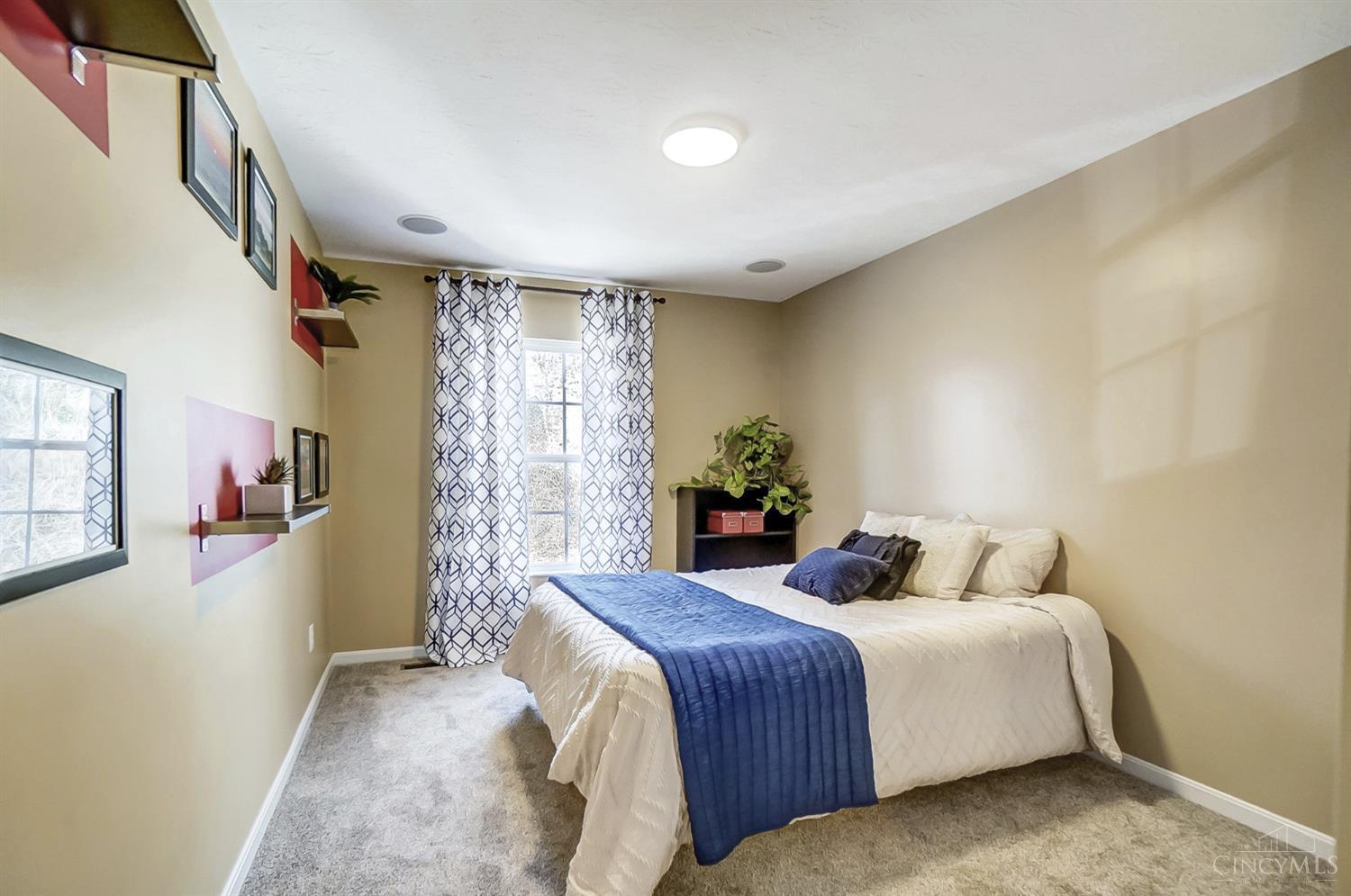 4662 Riley Lane Cincinnati, OH 45227 - Photo 50 of 73 Gallery Image 50