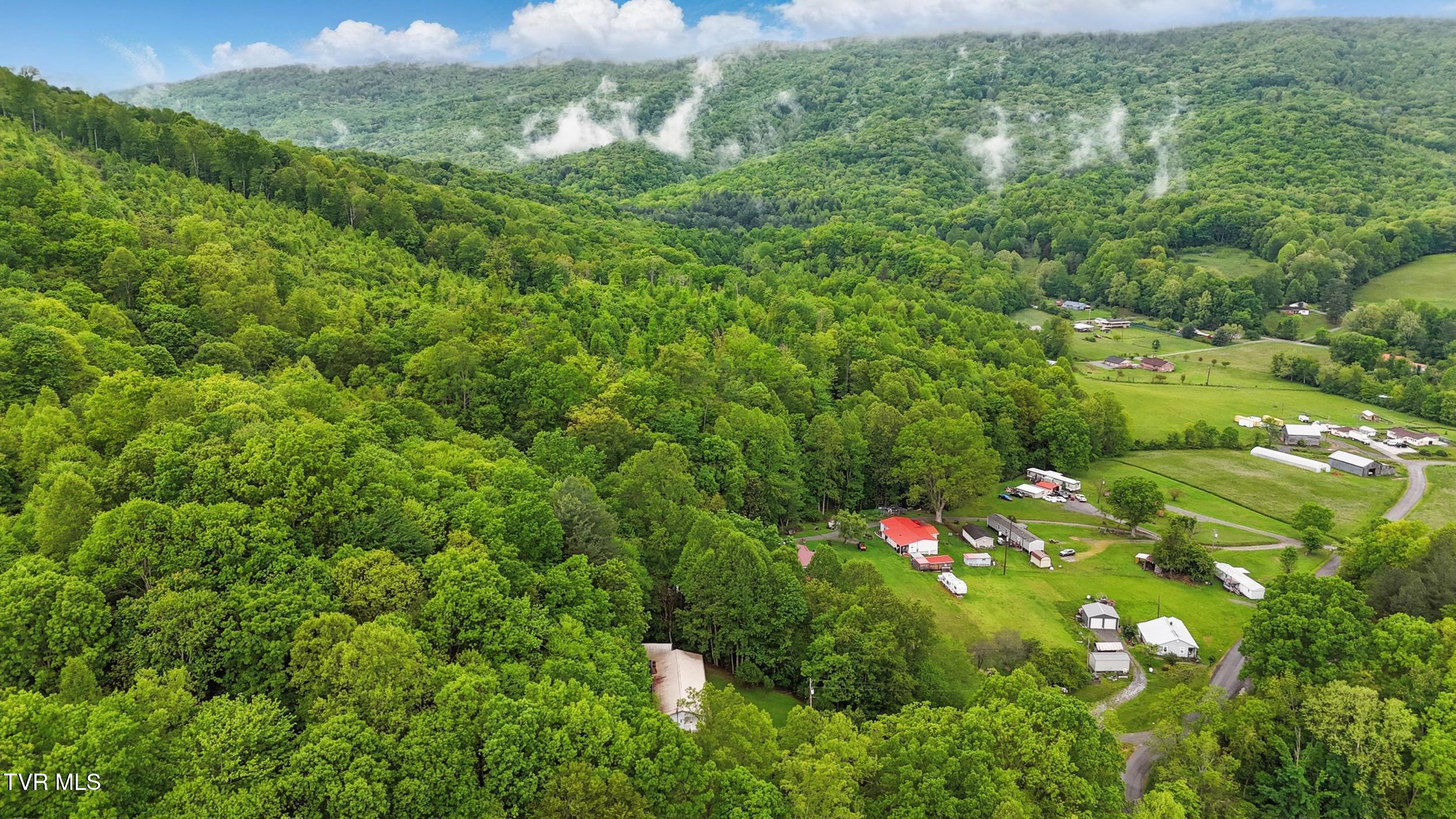 430 Arrowhead Drive Duffield, VA 24244 - Photo 24 of 25 DJI_20250506095049_0158_D