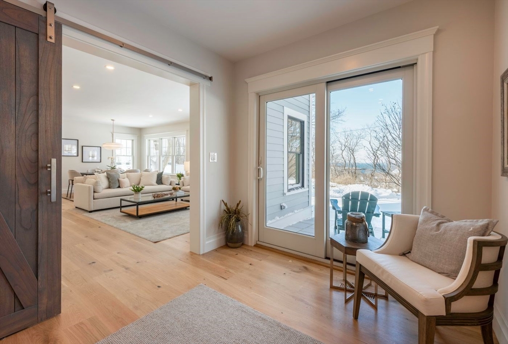 7 Colburn Street Gloucester, MA 01930 - Photo 17 of 38