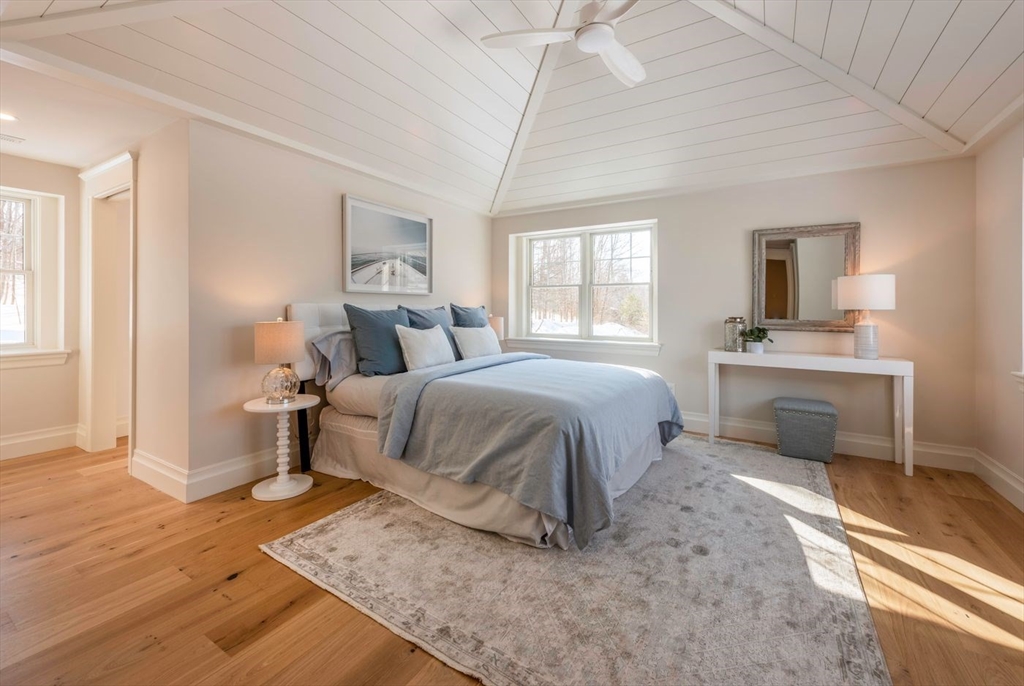 7 Colburn Street Gloucester, MA 01930 - Photo 22 of 38