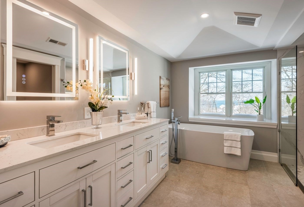 7 Colburn Street Gloucester, MA 01930 - Photo 24 of 38