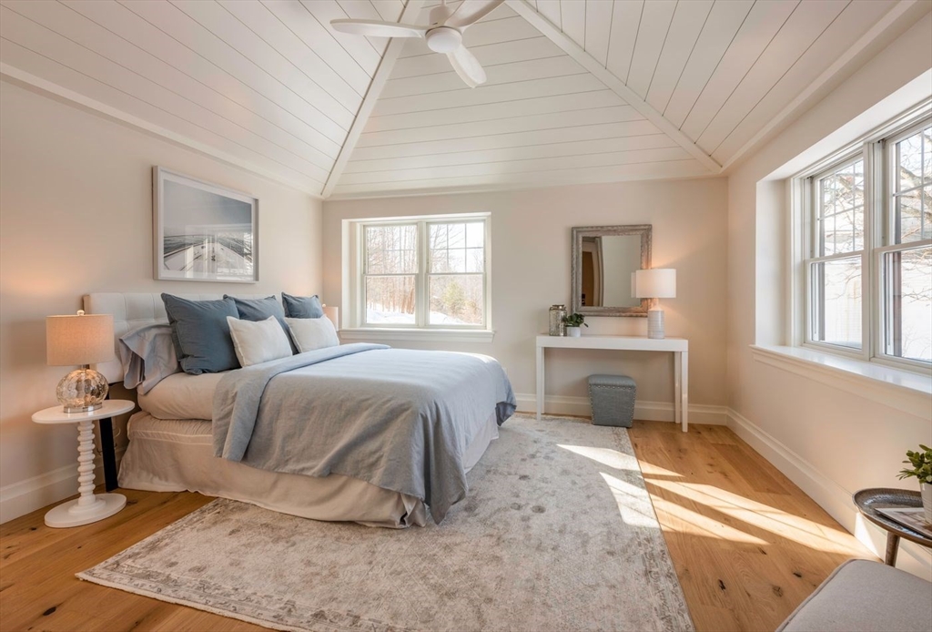 7 Colburn Street Gloucester, MA 01930 - Photo 24 of 39