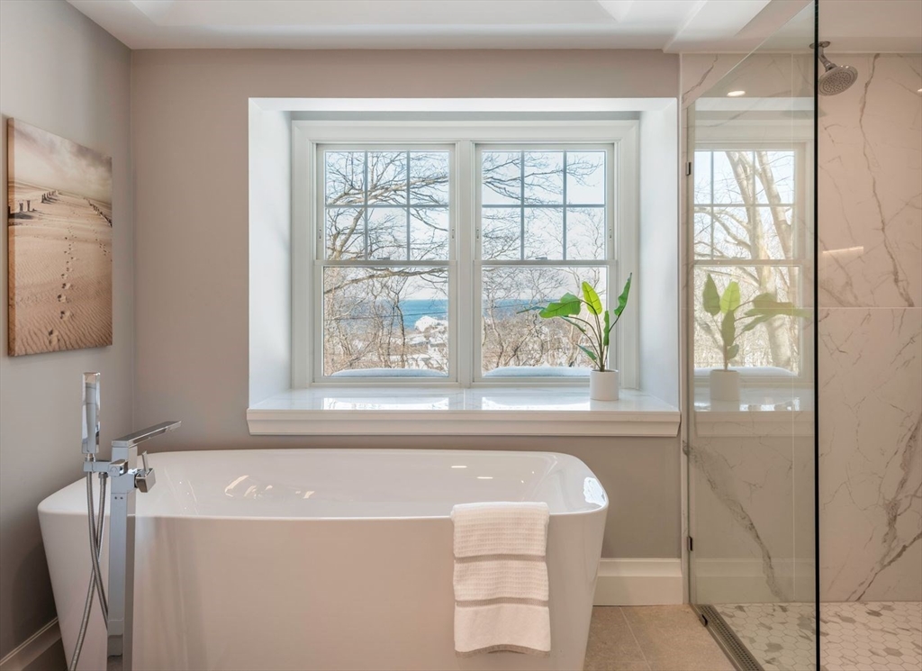 7 Colburn Street Gloucester, MA 01930 - Photo 25 of 38