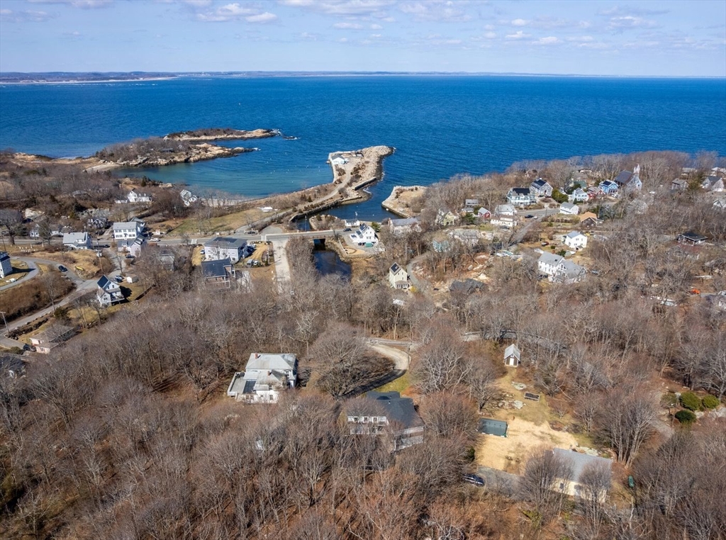 7 Colburn Street Gloucester, MA 01930 - Photo 3 of 39