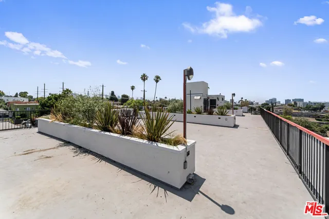 a view of a terrace with sky view