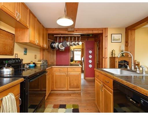 69 Walker Road Wales, MA 01081 - Photo 11 of 30