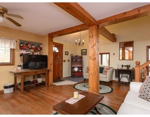 69 Walker Road Wales, MA 01081 - Photo 7 of 30