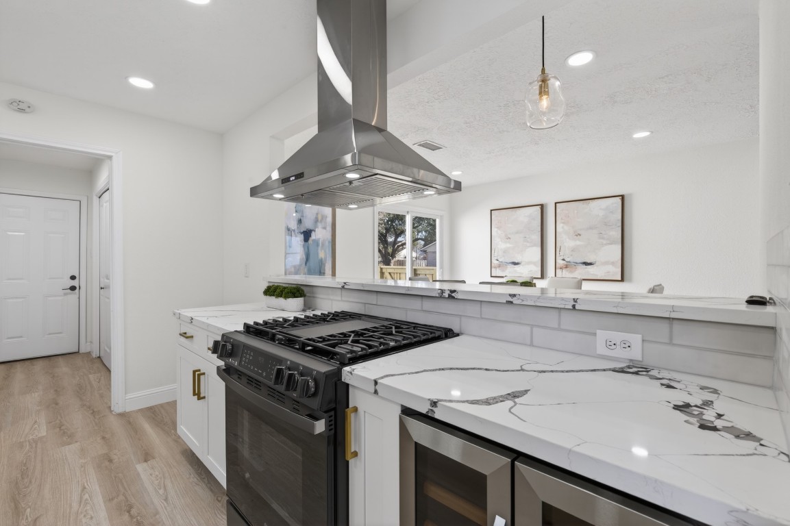 6207 Rollingbrook Drive Houston, TX 77096 - Photo 13 of 47