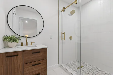 $447,000 | 6207 Rollingbrook Drive, Houston, TX 77096