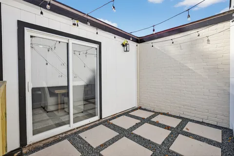 $447,000 | 6207 Rollingbrook Drive, Houston, TX 77096