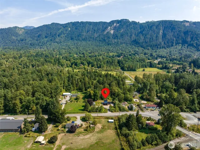 $675,000 | 4120 Valley Highway, Deming, WA 98244