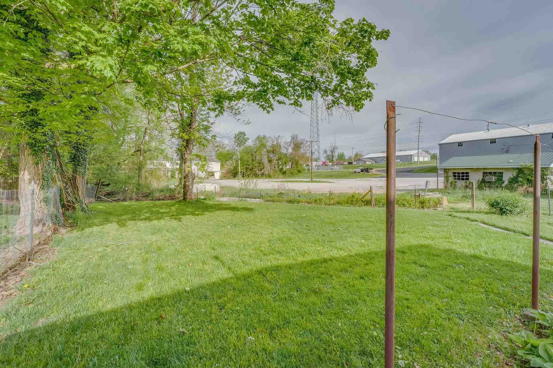 1005 R Street Bedford, IN 47421 - Photo 23 of 26 Gallery Image 23