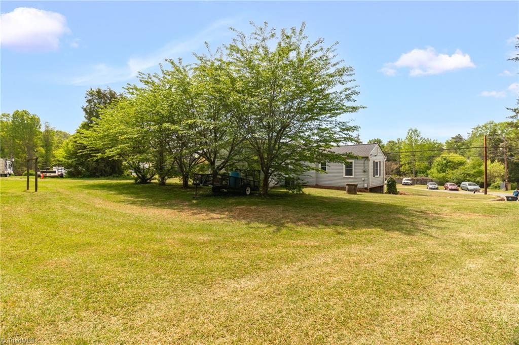 5825 Reynolda Road Winston-Salem, NC 27040 - Photo 28 of 31