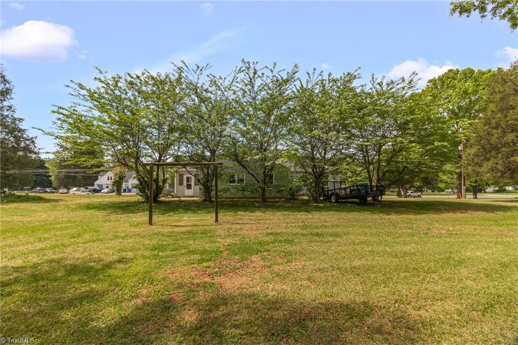 5825 Reynolda Road Winston-Salem, NC 27040 - Photo 29 of 31