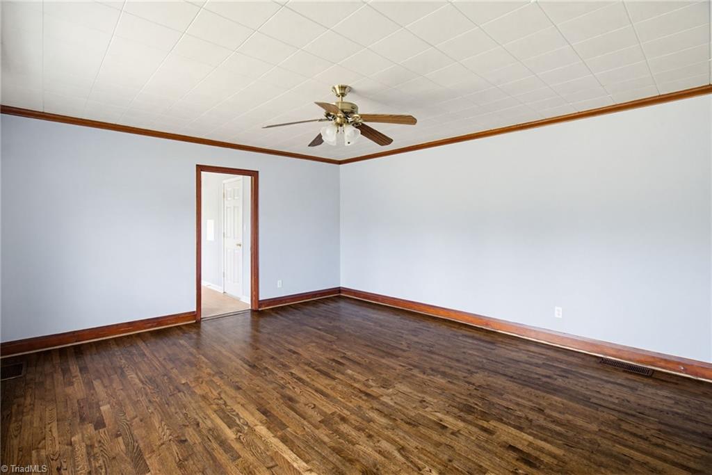 5825 Reynolda Road Winston-Salem, NC 27040 - Photo 5 of 31