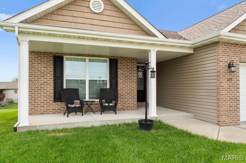 315 Independence Avenue Waterloo, IL 62298 - Photo 4 of 40 Gallery Image 4