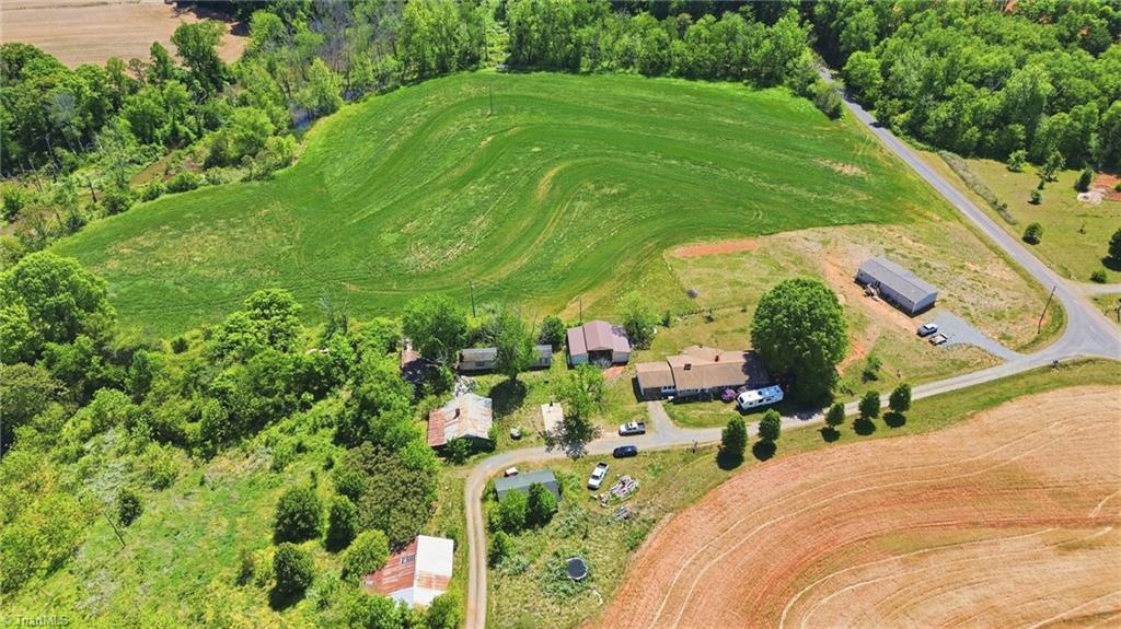 2648 Spencer Road Boonville, NC 27011 - Photo 3 of 12