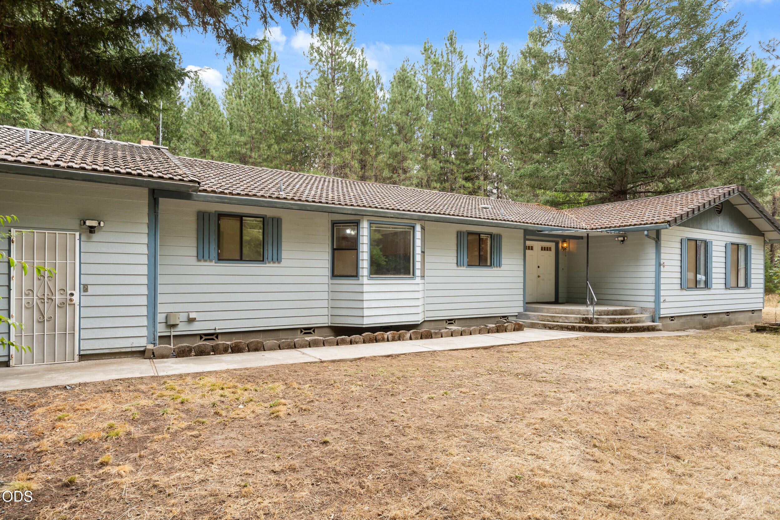 1475 Pleasant Creek Road Rogue River, OR 97537 - Photo 2 of 36 Gallery Image 2