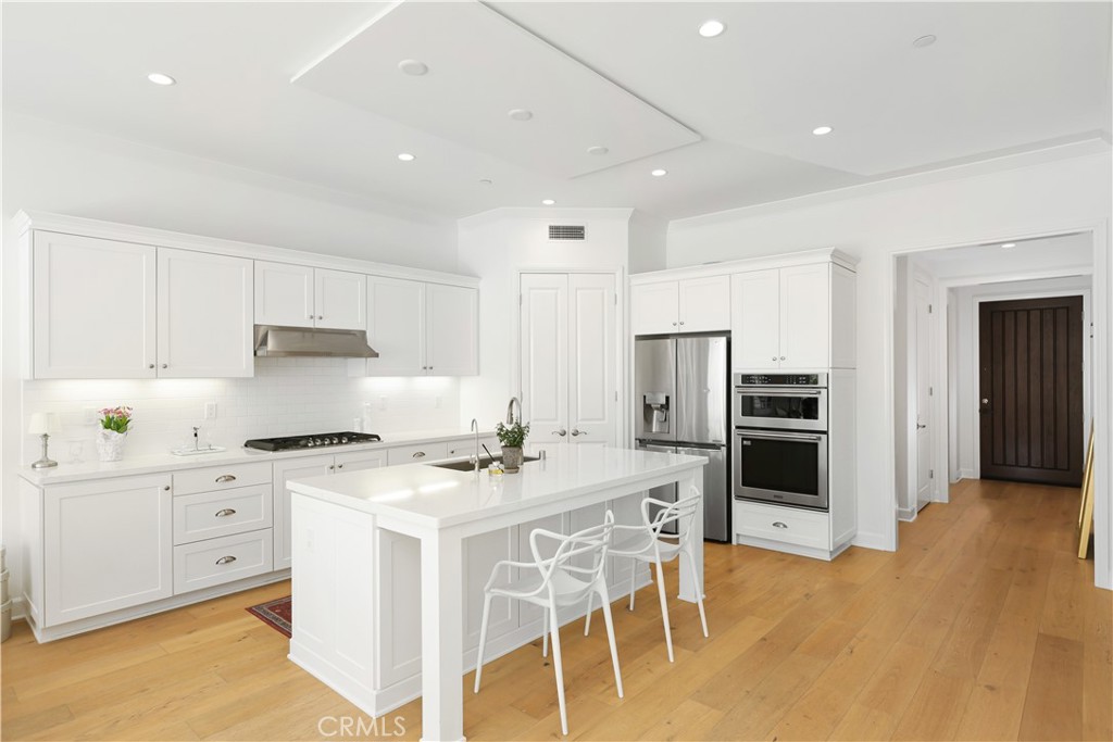 80 Meander Irvine, CA 92620 - Photo 13 of 44