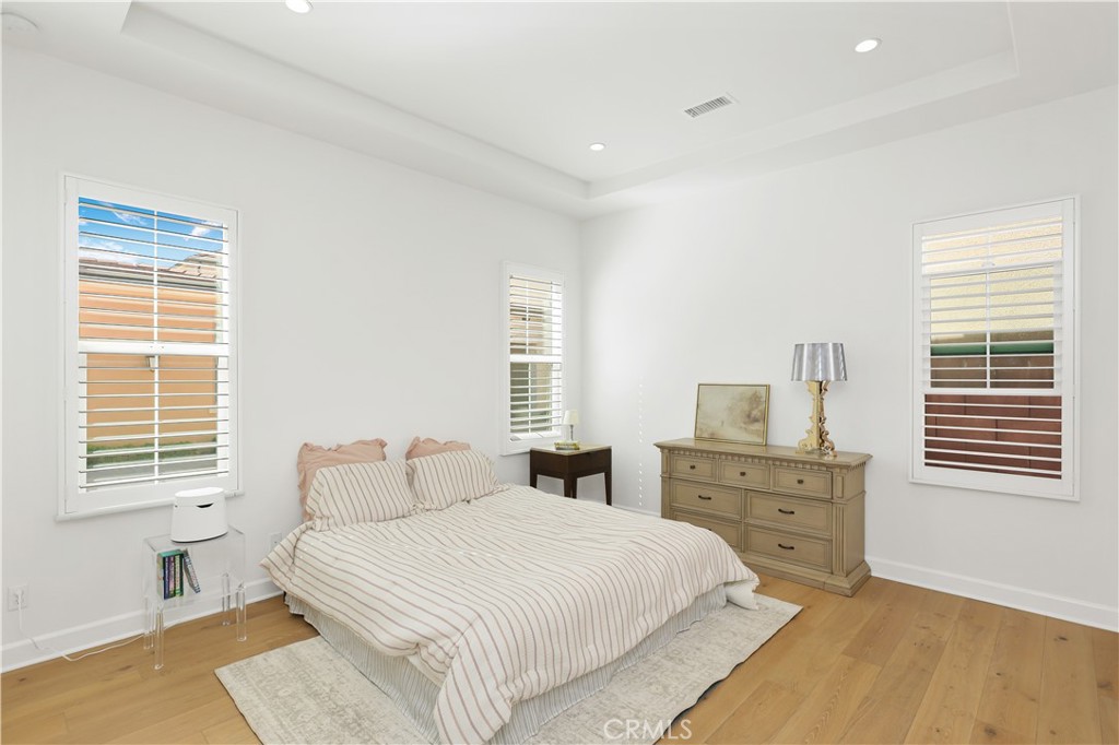 80 Meander Irvine, CA 92620 - Photo 16 of 44