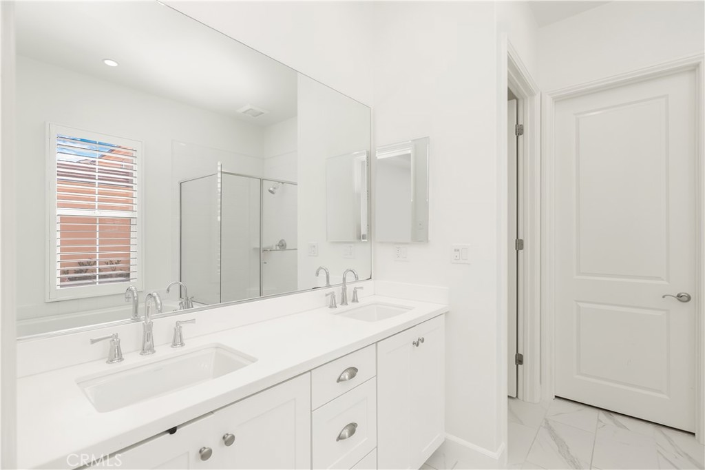 80 Meander Irvine, CA 92620 - Photo 29 of 44