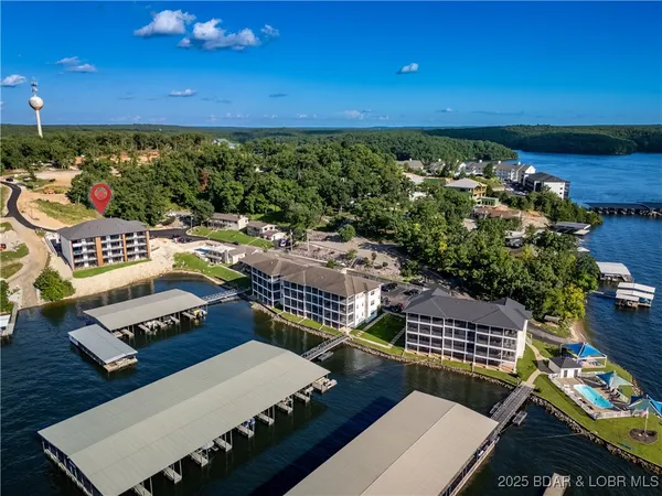 $585,000 | 4925 Robins Circle, Unit 3C, Osage Beach, MO 65065