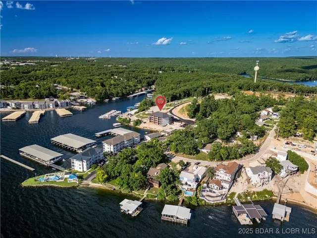 $585,000 | 4925 Robins Circle, Unit 3C, Osage Beach, MO 65065