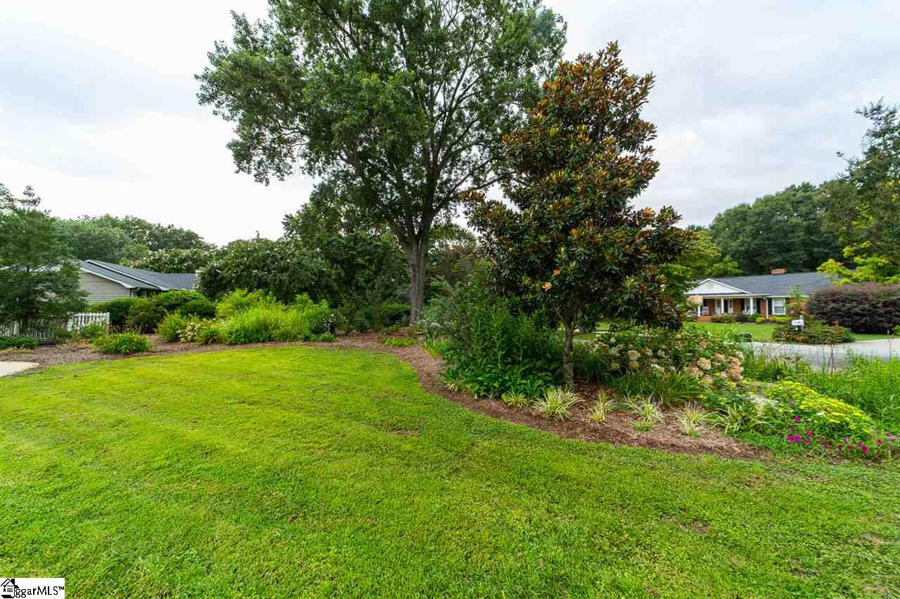 110 Inn Circle Fountain Inn, SC 29644 - Photo 2 of 36