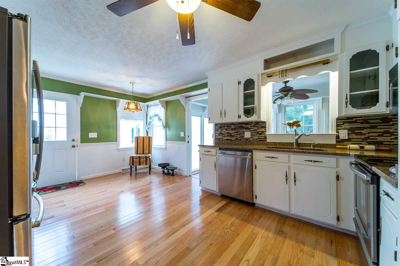 110 Inn Circle Fountain Inn, SC 29644 - Photo 13 of 36