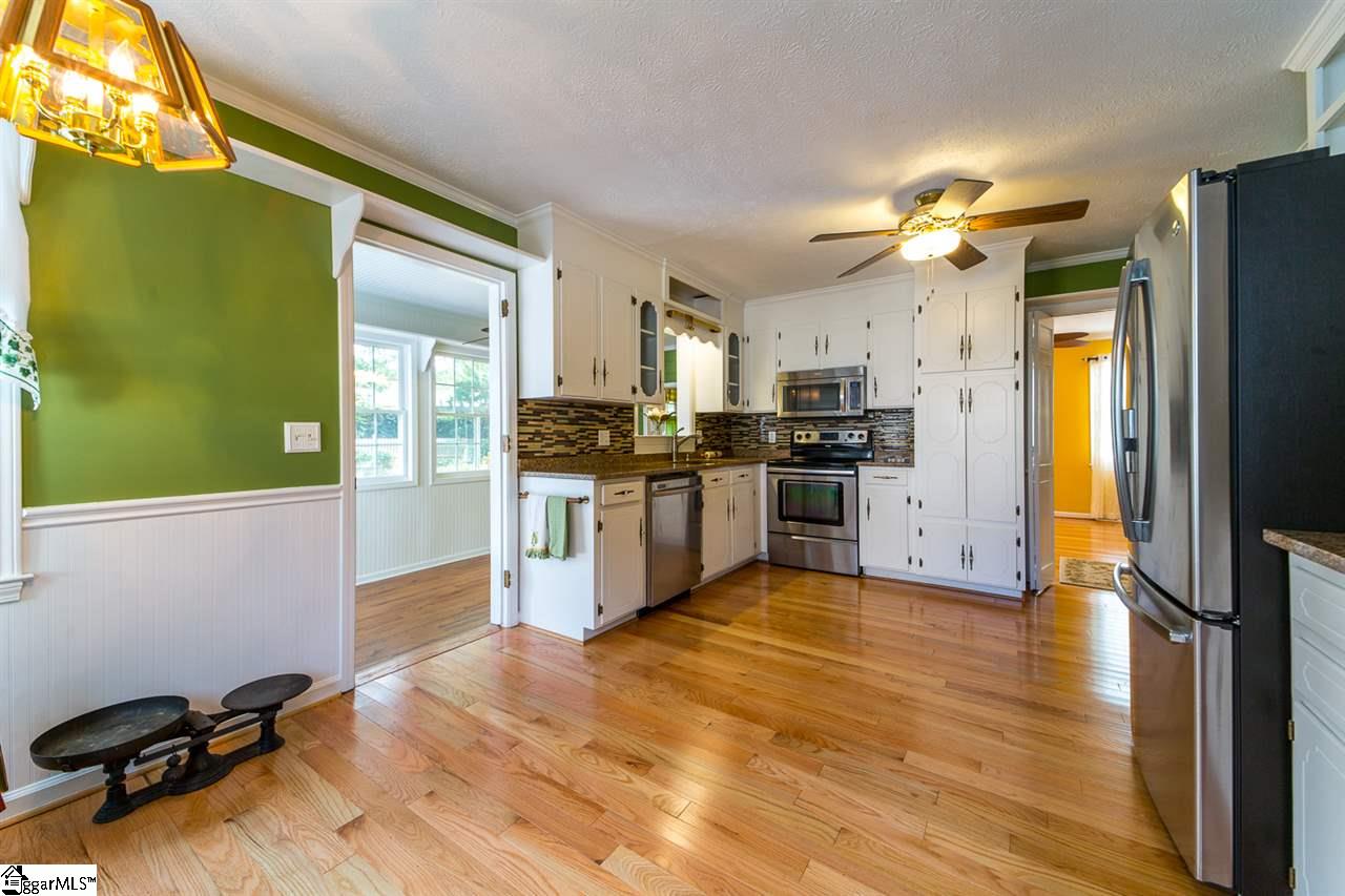 110 Inn Circle Fountain Inn, SC 29644 - Photo 15 of 36