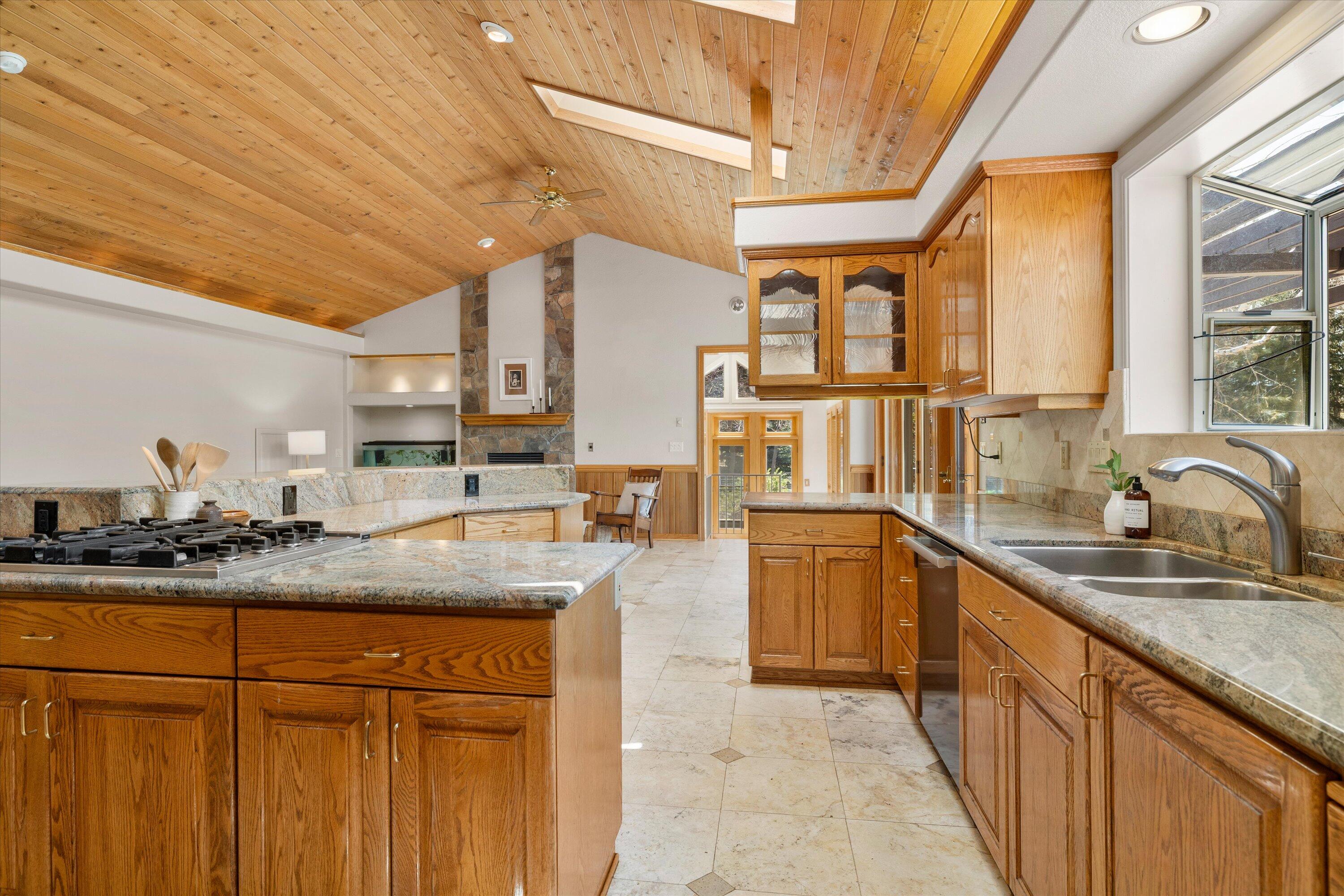 18575 Couch Market Road Bend, OR 97703 - Photo 15 of 93 16-5912_250430_JILLROSELL
