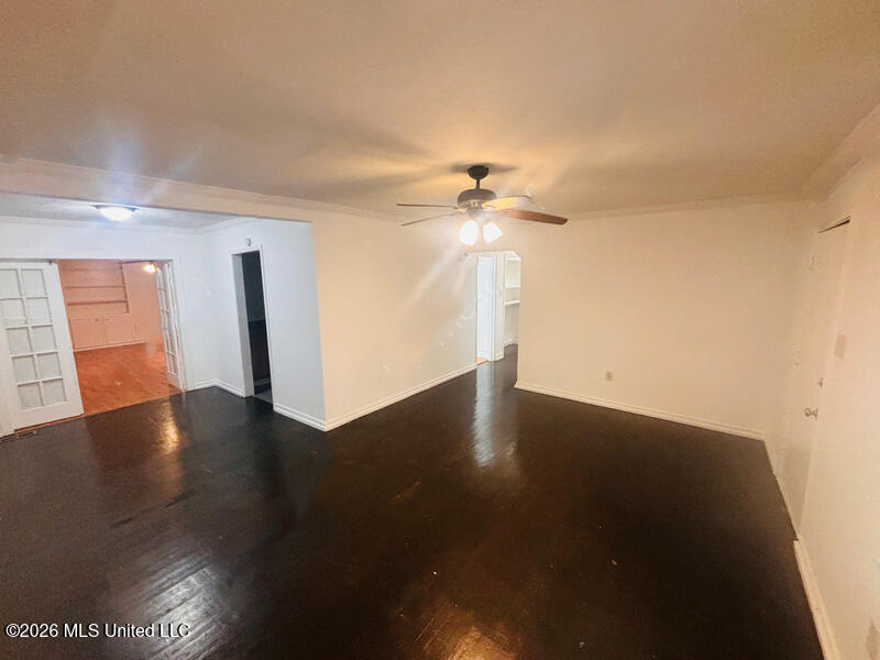 256 Iris Avenue Jackson, MS 39206 - Photo 3 of 5 3