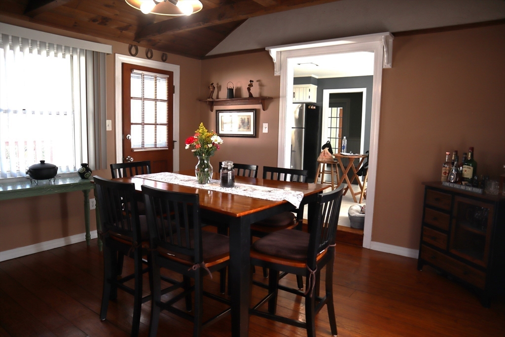 20 Maravista Road Worcester, MA 01606 - Photo 7 of 34 Gallery Image 7