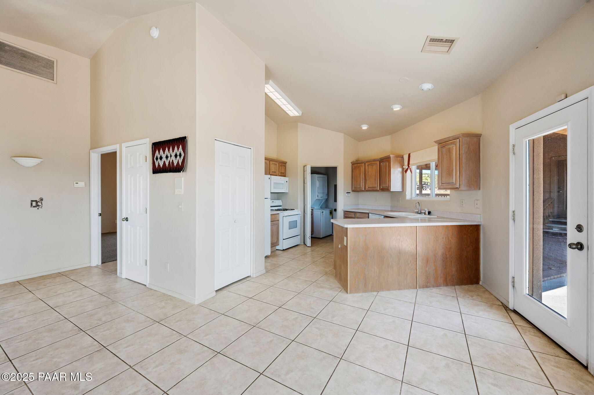 18900 Butte Pass Road Prescott, AZ 86305 - Photo 39 of 45 2-Casita Kitchen