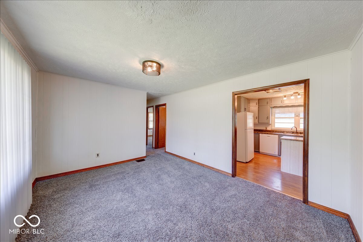249 West County Line Road Greenwood, IN 46142 - Photo 8 of 28