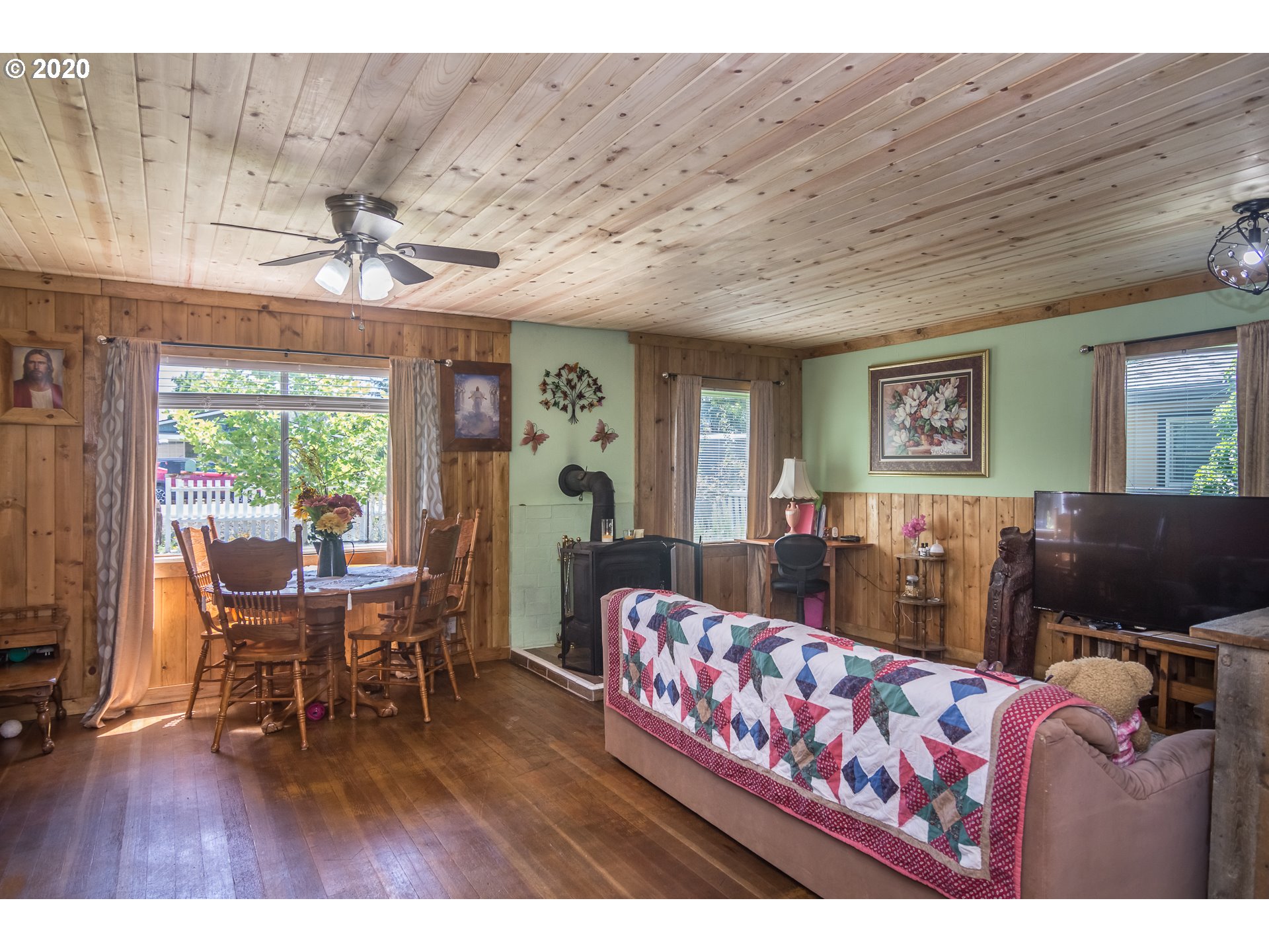 2092 Austin Road Roseburg, OR 97471 - Photo 5 of 32