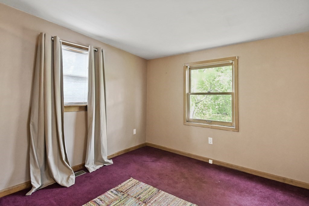 24 Bernard Road Grafton, MA 01536 - Photo 16 of 27 Gallery Image 16