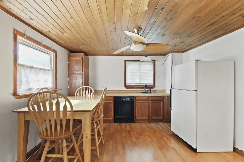 24 Bernard Road Grafton, MA 01536 - Photo 7 of 27 Gallery Image 7