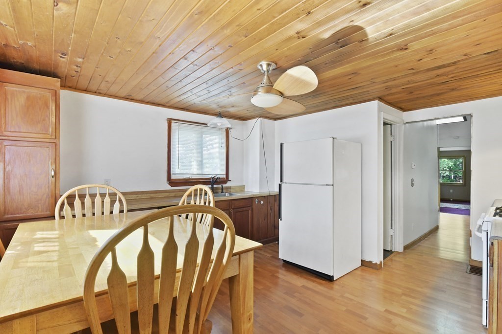 24 Bernard Road Grafton, MA 01536 - Photo 8 of 27 Gallery Image 8