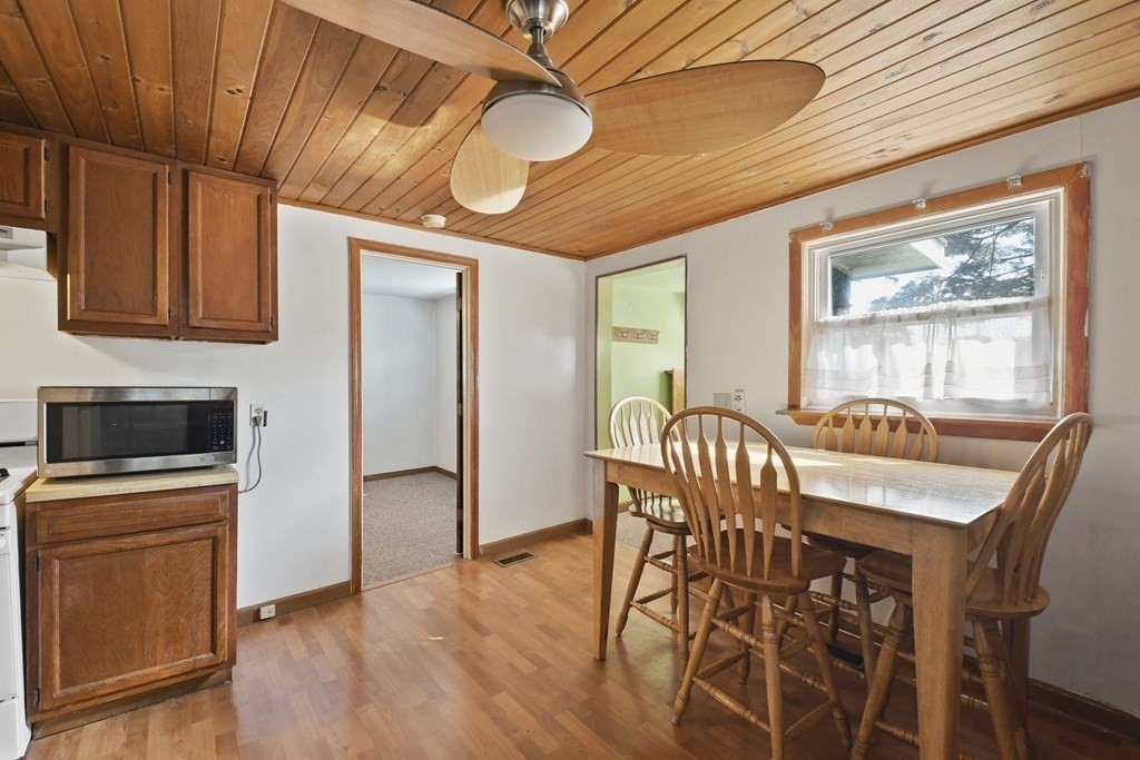 24 Bernard Road Grafton, MA 01536 - Photo 9 of 27 Gallery Image 9