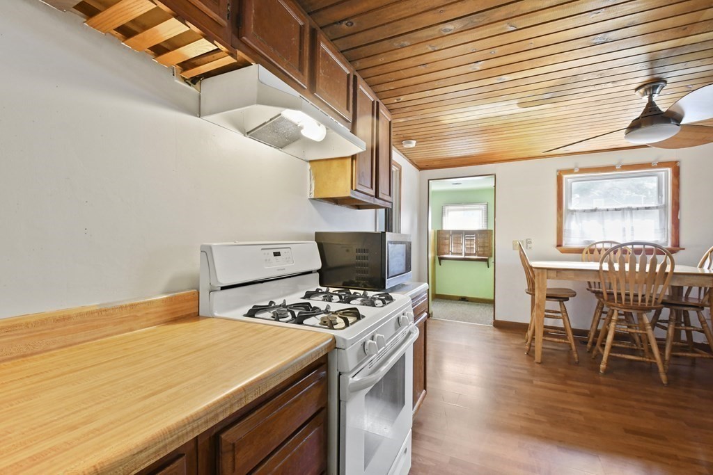 24 Bernard Road Grafton, MA 01536 - Photo 10 of 27 Gallery Image 10