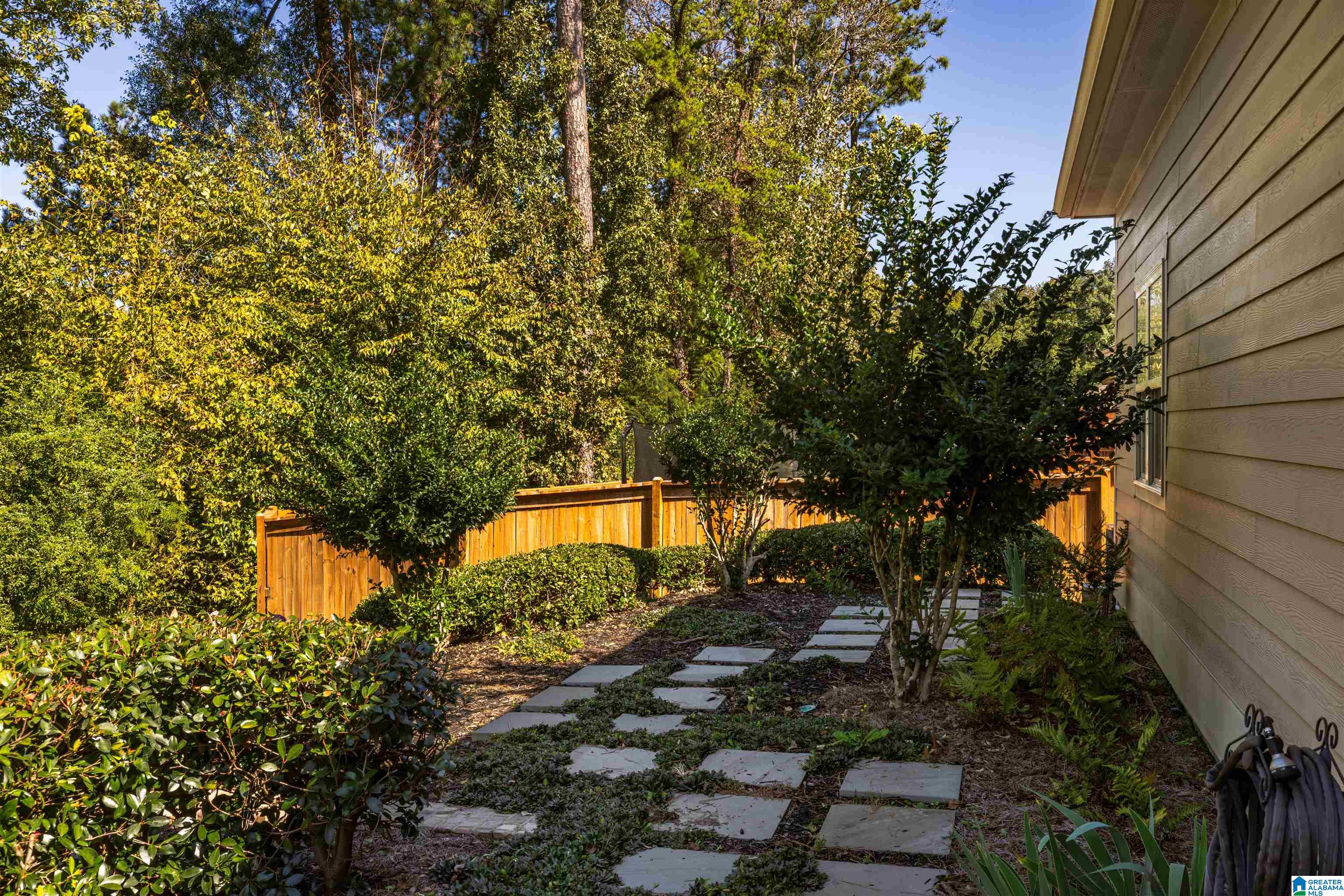 2672 Altadena Ridge Circle Birmingham, AL 35243 - Photo 30 of 33