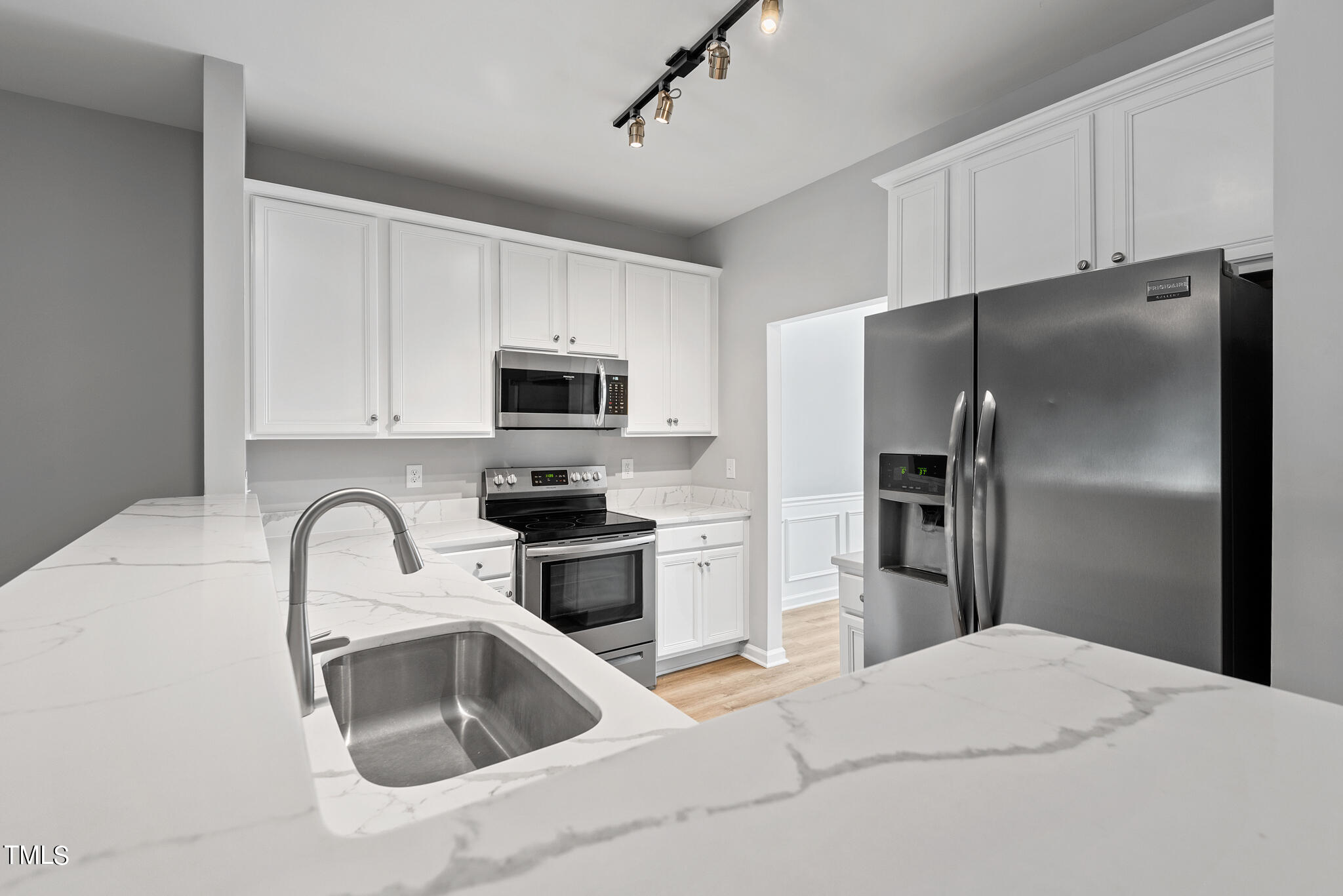 2209 Bankshill Row Raleigh, NC 27614 - Photo 15 of 44
