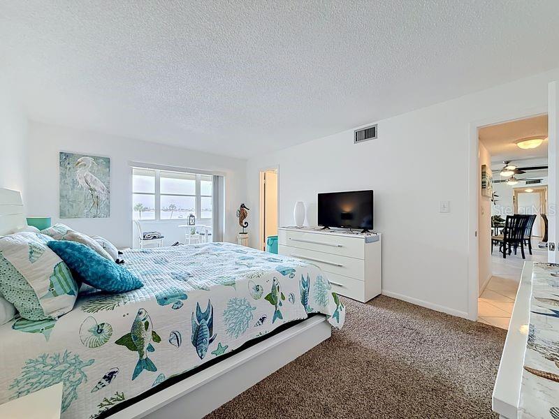 4550 Cove Circle, Unit 302 St. Petersburg, FL 33708 - Photo 24 of 55