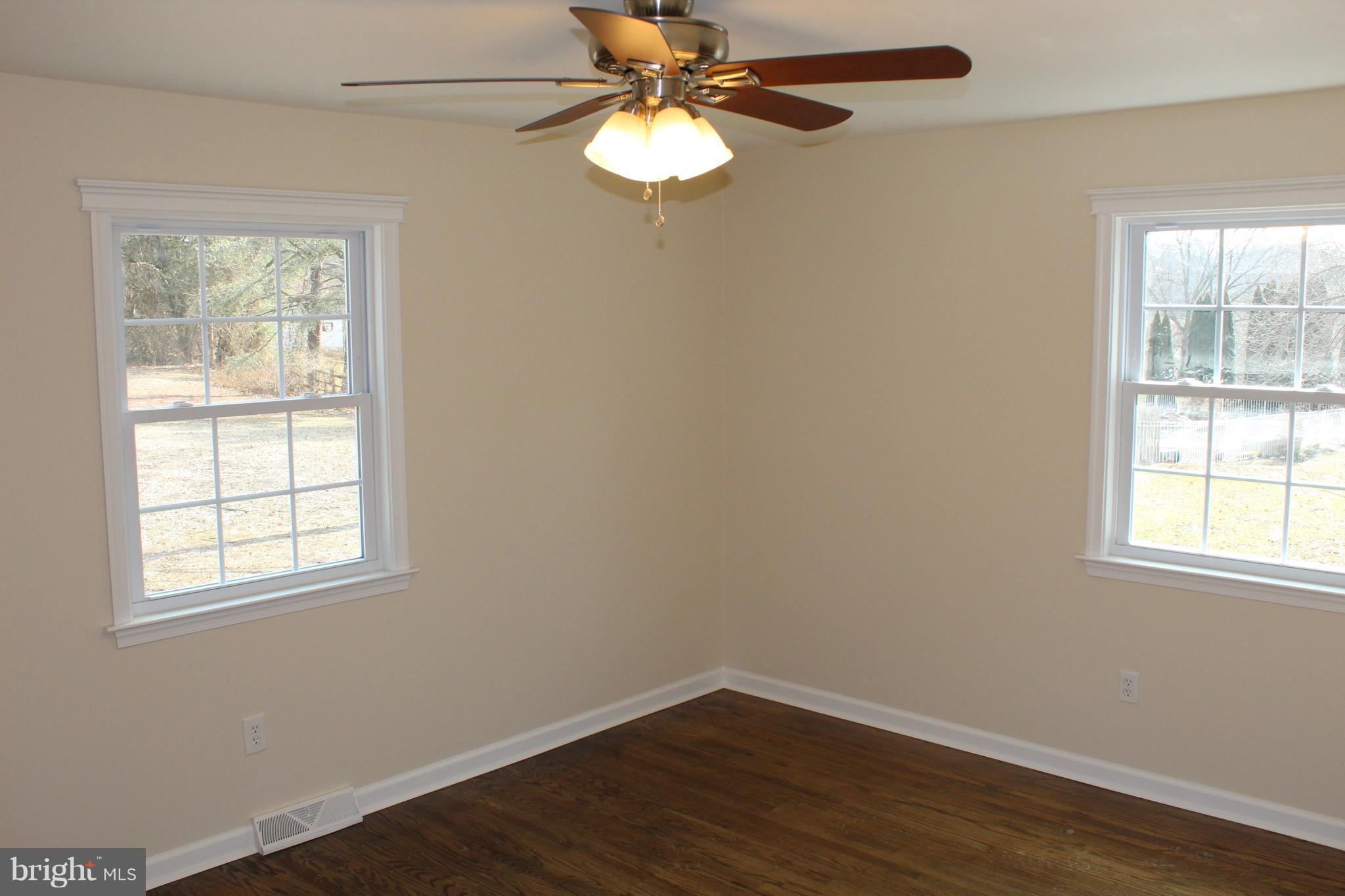 12 Brookline Road Warminster, PA 18974 - Photo 10 of 24 Master Bedroom