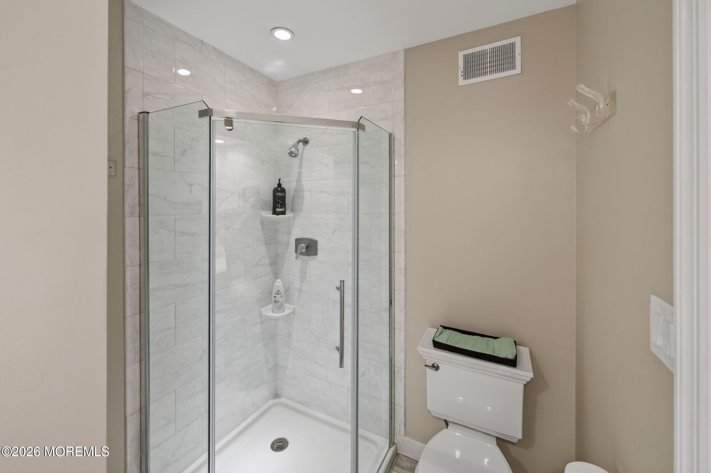 30 Portland Road, Unit A2 Highlands, NJ 07732 - Photo 10 of 27 Master bathroom