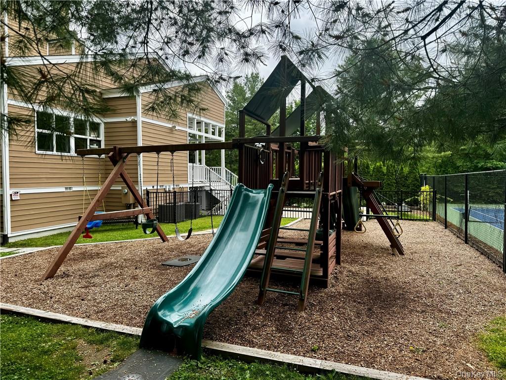 17 Rambling Brook Road Chappaqua, NY 10514 - Photo 28 of 32 Play Area and Clubhouse