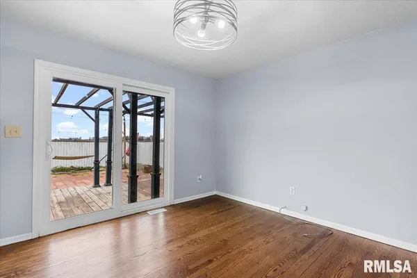 $245,000 | 160 Lebeau Street, New Berlin, IL 62670