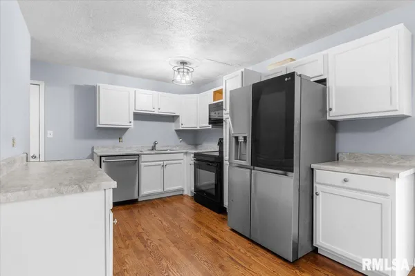 $245,000 | 160 Lebeau Street, New Berlin, IL 62670