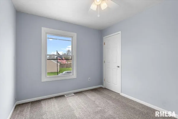 $245,000 | 160 Lebeau Street, New Berlin, IL 62670